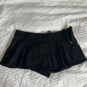 Y2k black mini skirt